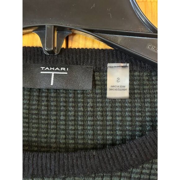 TAHARI Womens Pullover Llightweight Long Sleeve Sweater Size Small (5320) - Picture 4 of 7